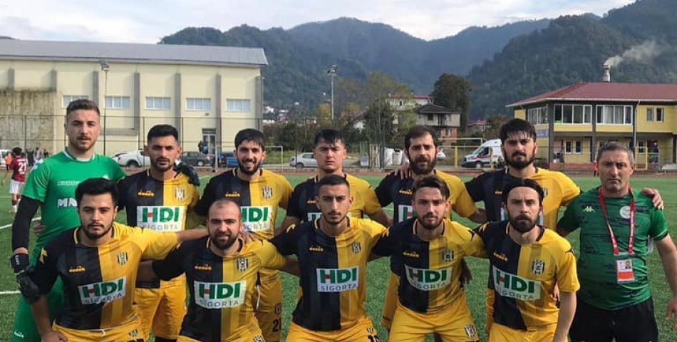 Arhavispor Doğubayazıt Belediyespor'u ağırlıyor.