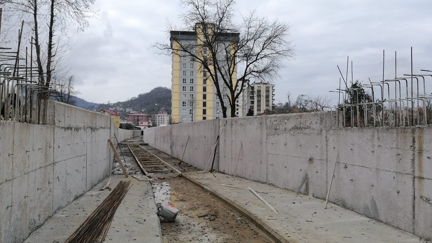 Arhavi'deki Doğal Afet ve Taşkın Hasarları Onarımı Çalışmalarında sona doğru