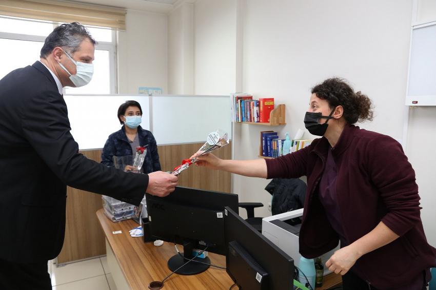 Arhavi Belediye Başkan Vekili Tatar'dan 14 Mart Tıp Bayramı’nda Sağlık Çalışanlarına Ziyaret
