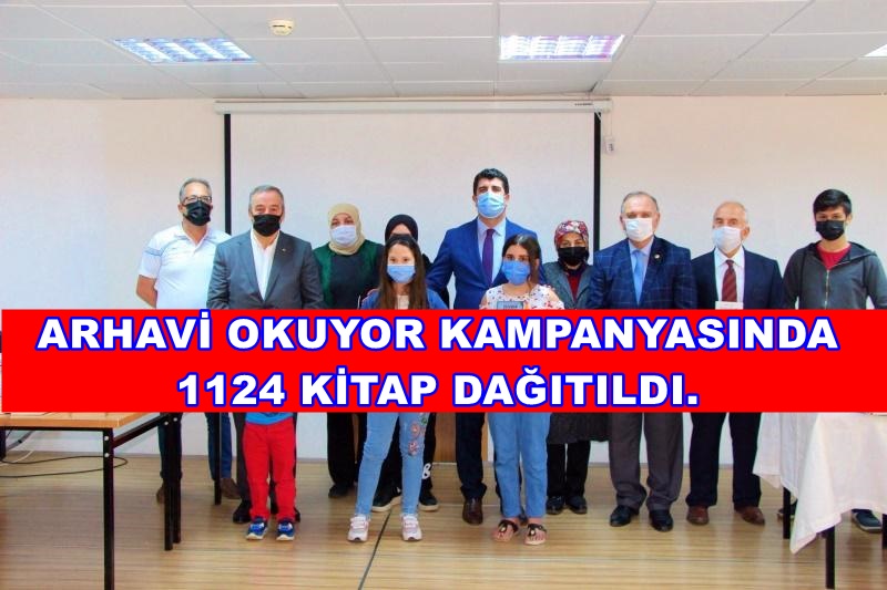 Arhavi'de Öğrencilere 1124 kitap dağıtıldı.