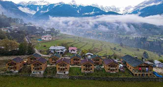 Artvin'de tatil köyünü aratmayan huzurevi