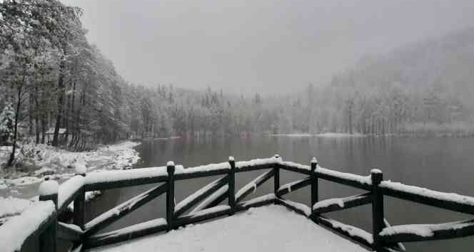 Artvin'in Karagölleri beyaza büründü