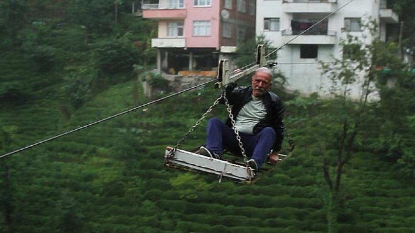 İlkel teleferikler can alıyor ama yöre halkı vazgeçemiyor