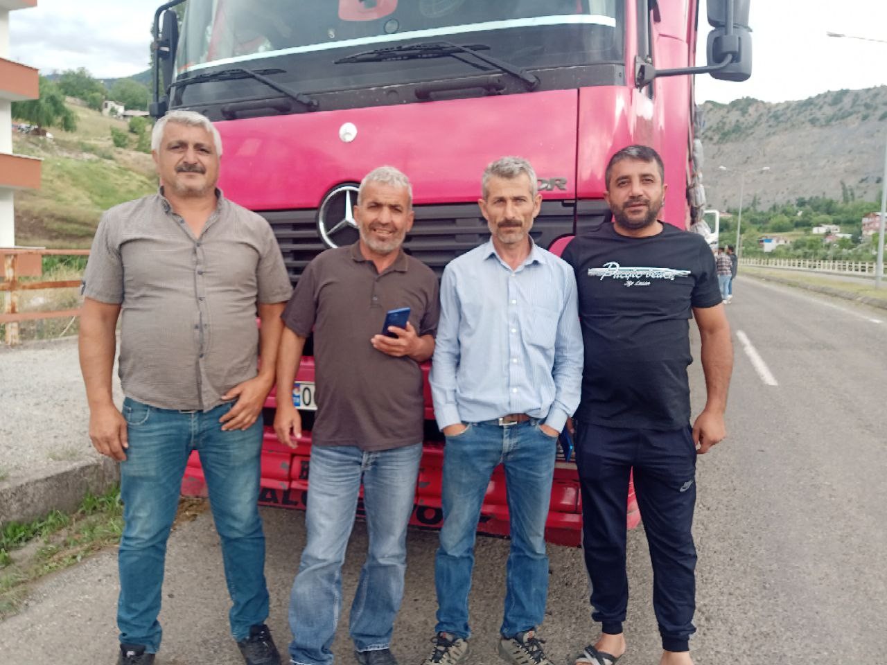 Büyükşehirlerde satılmak üzere kurbanlıklar Artvin’den yola çıktı