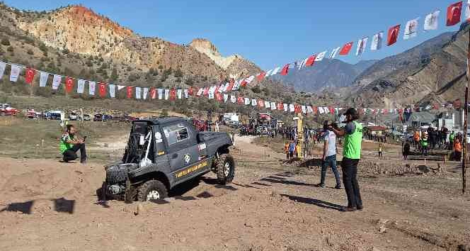 Sular altında kalacak ilçede son Off -Road oyunları düzenlendi